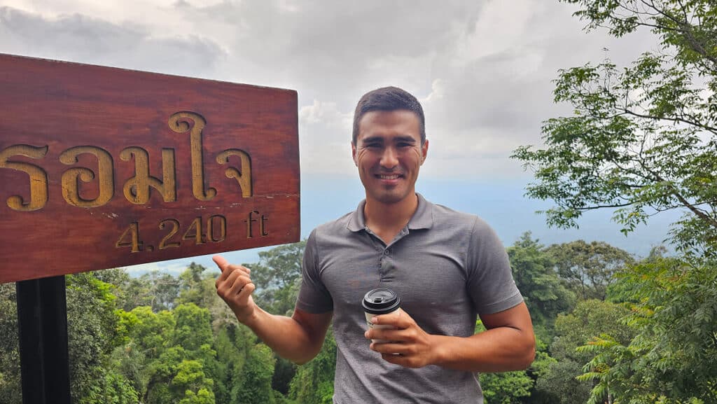 Pha Trom Jai Cliff in Khao Yai