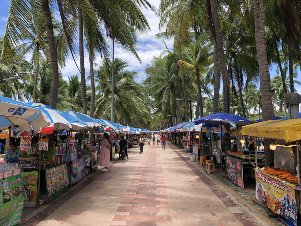 Food stalls at Bang Saen Beach