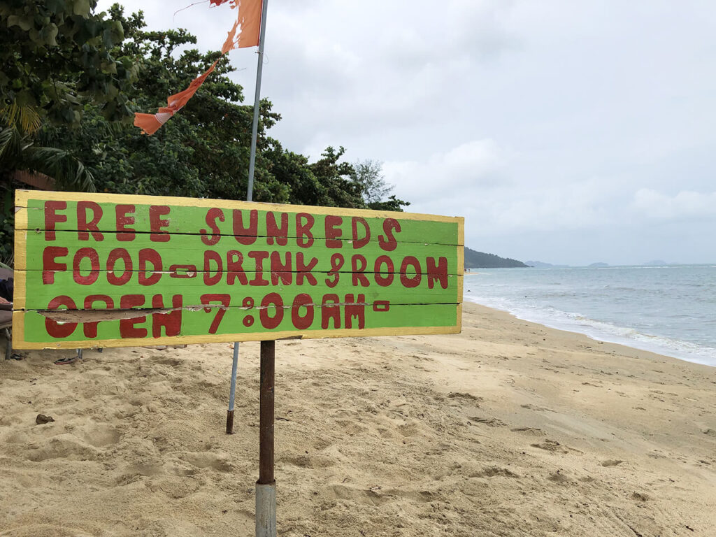 Free sunbeds at Klong Kloi Beach