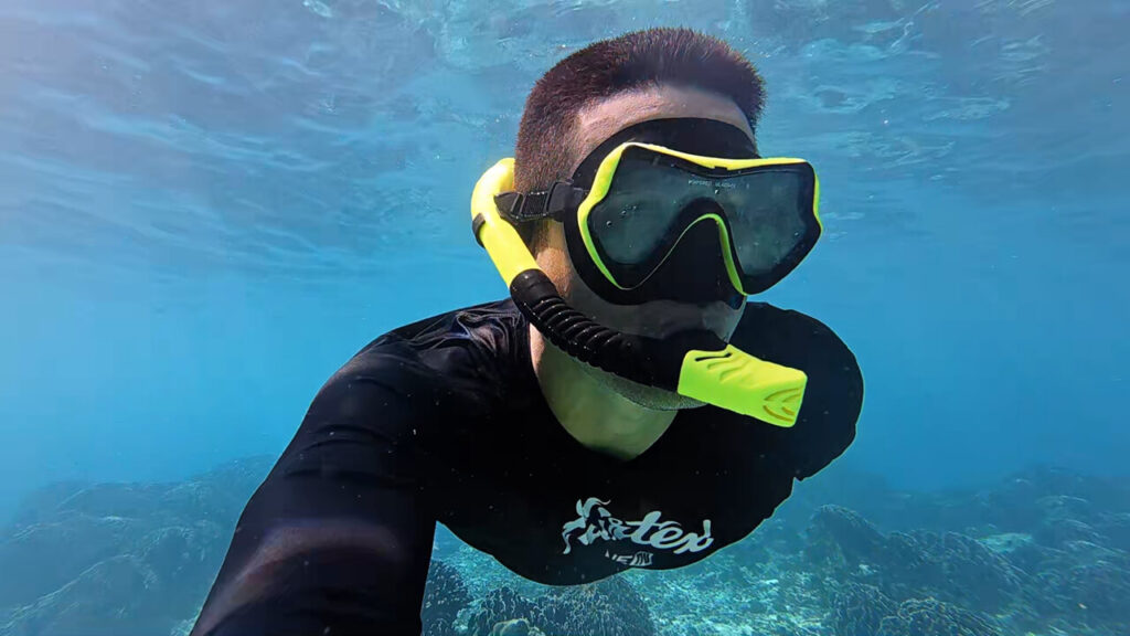 snorkeling on similan islands