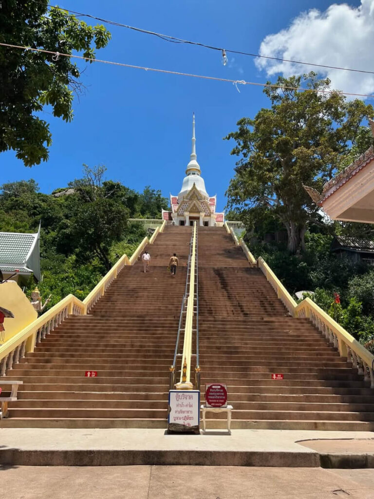 Wat Khao Takiap