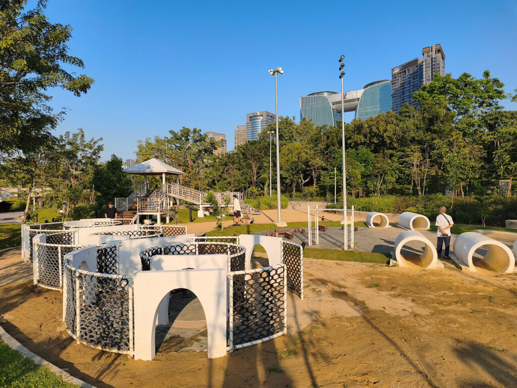 Children's playground in Queen Sirikit Park