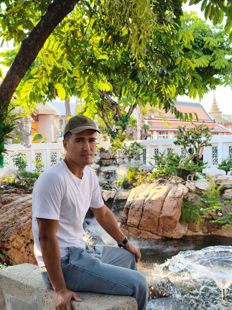 Crocodile Pond at Wat Pho