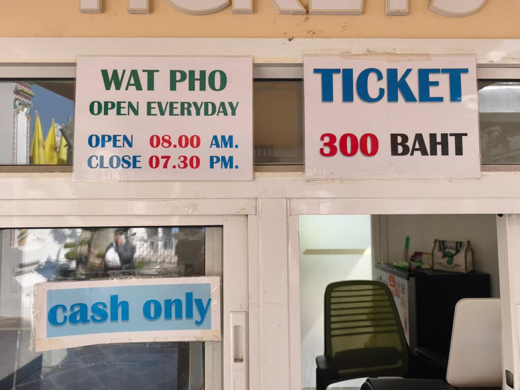 Wat Pho Entrance Fee and Opening Hours