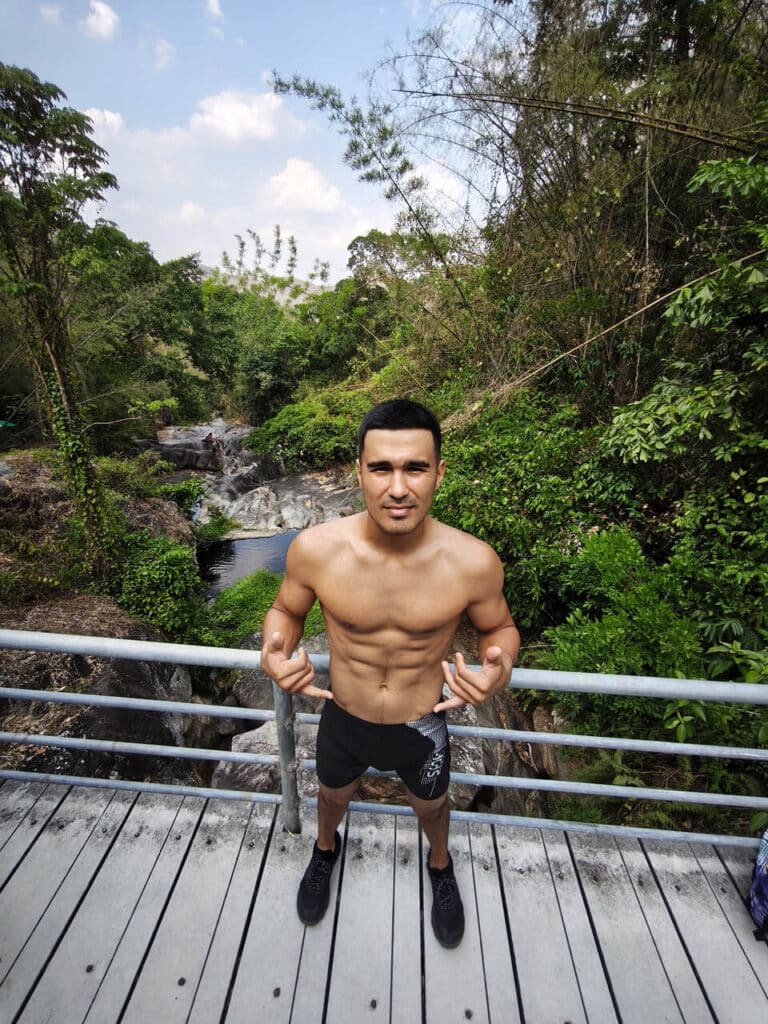 Kaew Chan Waterfalls