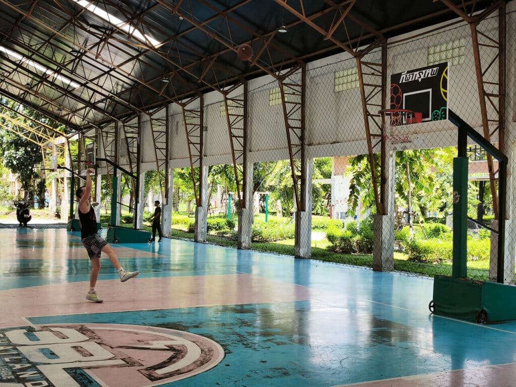 Basketball court in Benchakitti Park
