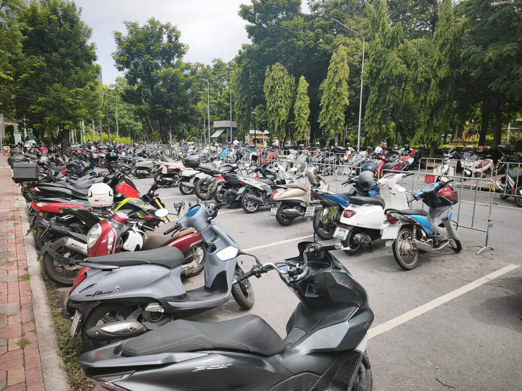 Lumphini Park motorbike parking