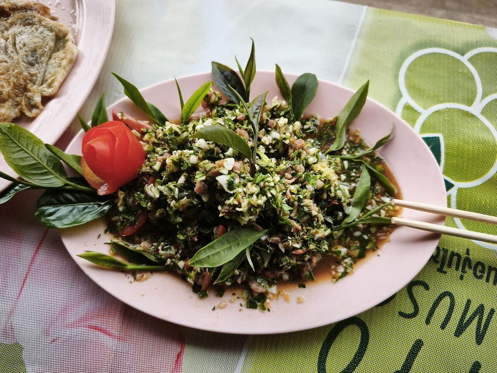 Tea leaf salad in Ban Rak Thai