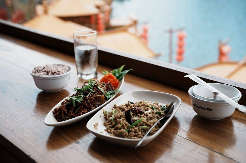 Food at Lee Wine Yunnan Restaurant in Ban Rak Thai