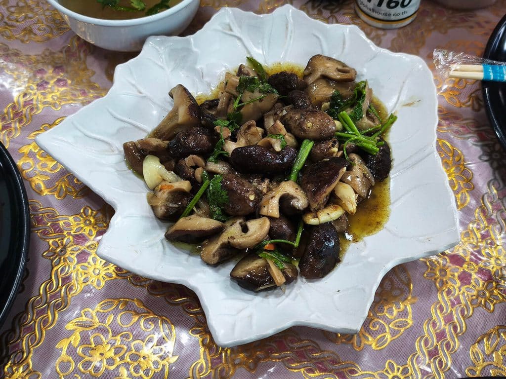 Yunnan-style mushroom dish