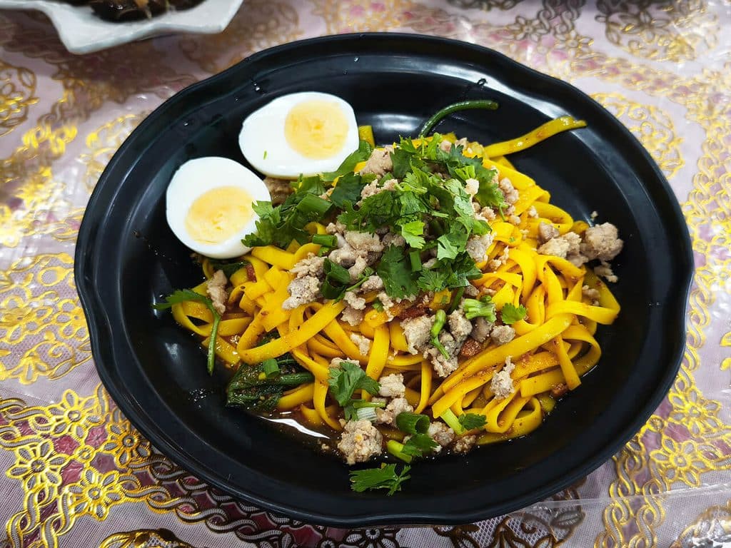 Yunnan noodles at Ran Kuai Tiao Pa Nuai in Ban Rak Thai